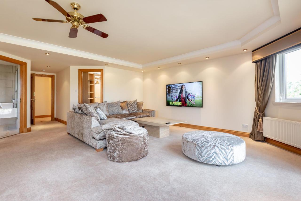 Luxury 6-Bed House With Pool Villa Glenrothes Dış mekan fotoğraf