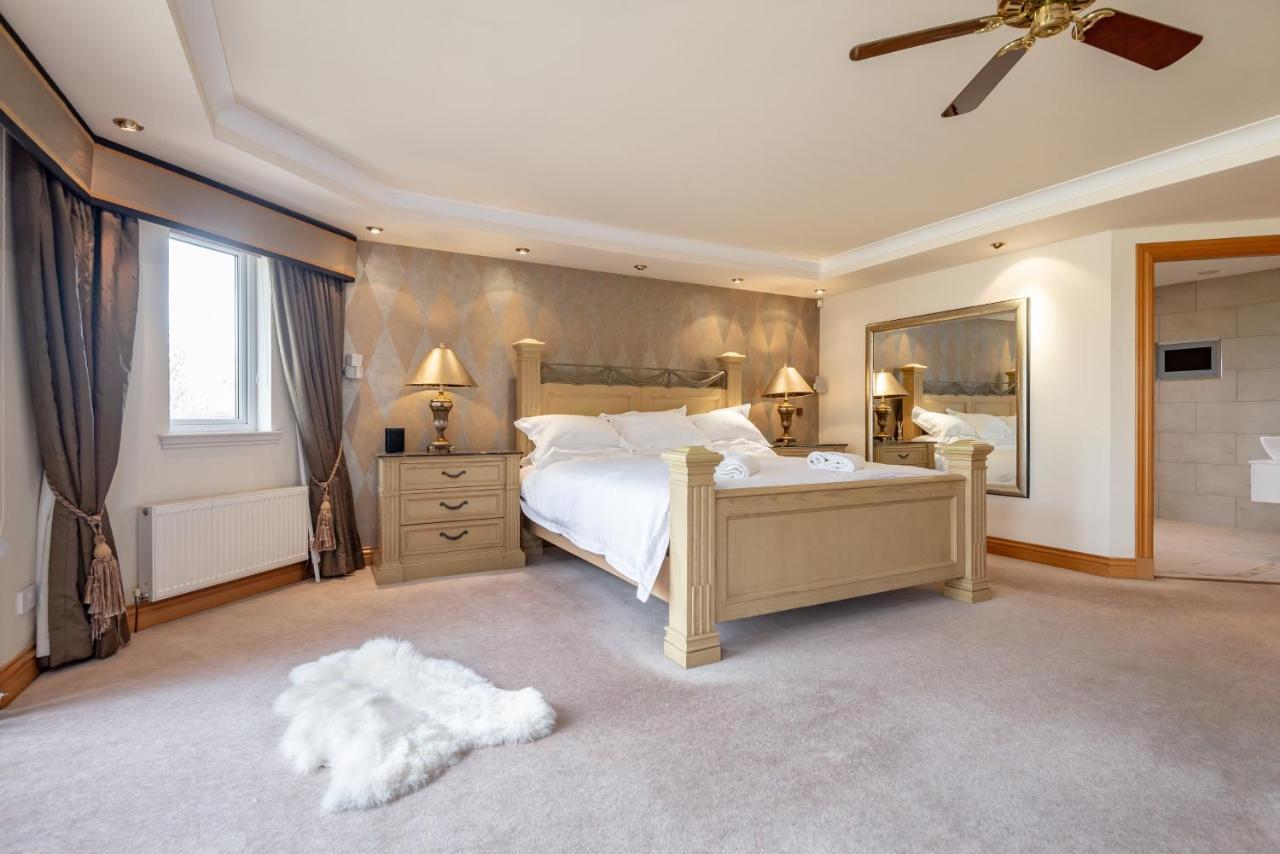 Luxury 6-Bed House With Pool Villa Glenrothes Dış mekan fotoğraf